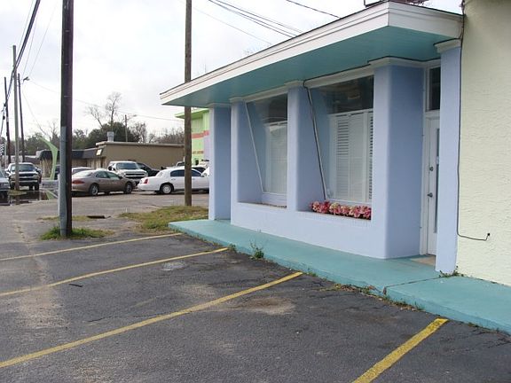 5th image of 8625 N Palafox St