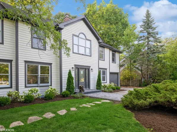 1180 Saint Johns Ave, Highland Park, IL 60035