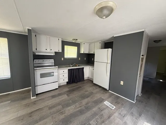 120 Sycamore Ln #B — Photo 18