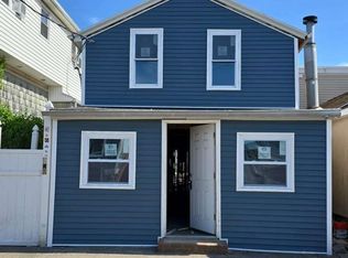 22 E 9th Rd, Broad Channel, NY 11693