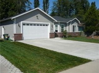 8397 Glendale Dr, Blaine, WA 98230