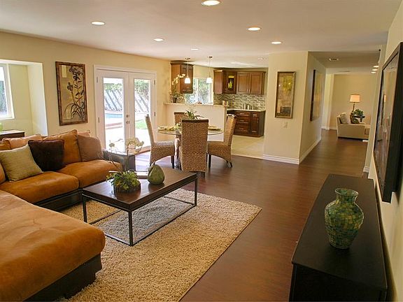 5th image of 6763 Vickiview Dr