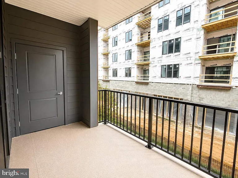 421 Washington St #1103 — Photo 23