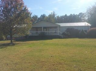 160 E Wells Hill Ln, Bulls Gap, TN 37711