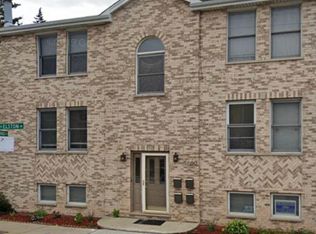 5800 Elston Studio, Chicago, IL 60646