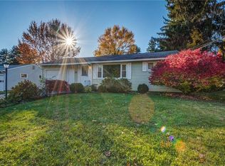 37 Macarthur Rd, Baldwinsville, NY 13027