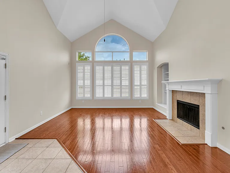 3920 Autumn Ln — Photo 18