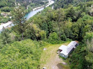 16853 Salmonberry Rd, Brookings, OR 97415