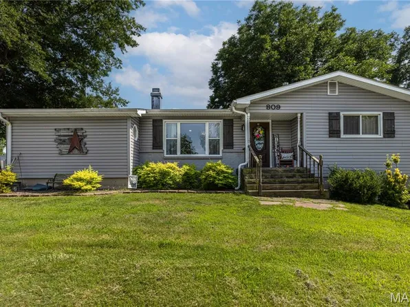 809 Boucher St, Dexter, MO 63841