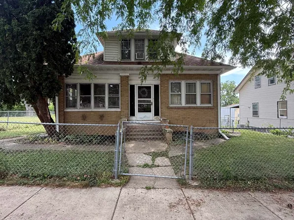 1250 Corbin St, Rockford, IL 61102