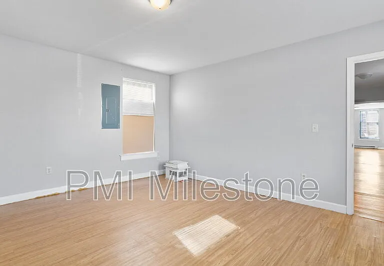 721 2nd St #A — Photo 21