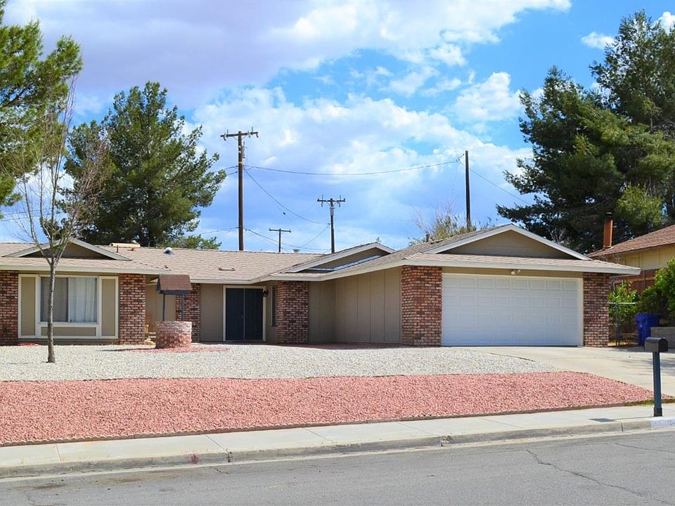 1st image of 17043 Lorene Dr