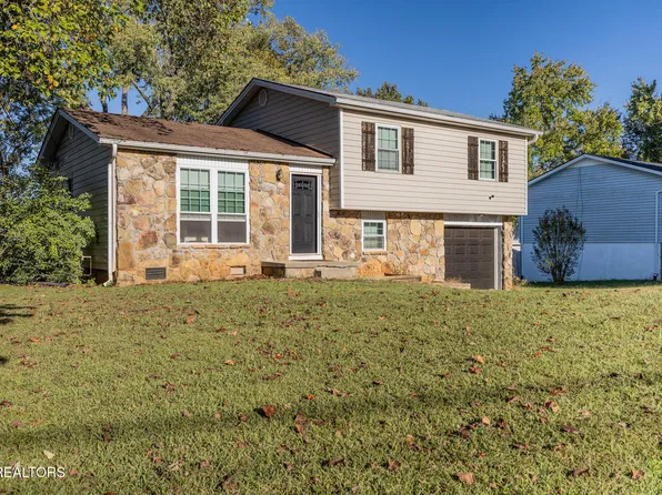 5720 Montina Rd, Knoxville, TN 37912