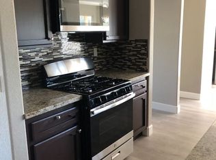 1136 Apricot Ave, Patterson, CA 95363