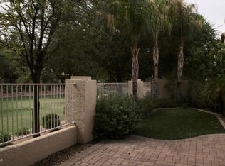 3927 W Roundabout Cir, Chandler, AZ 85226