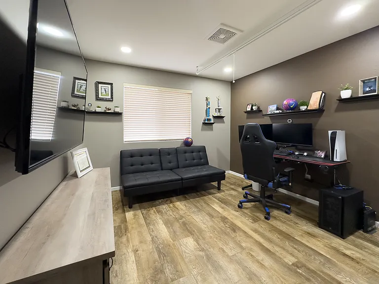 8932 Gateway View Ct — Photo 42