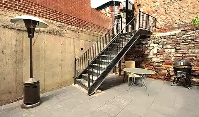 Rented by LJ Sloane Management | media 29