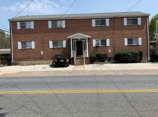 815 4th Ave APT 4, Lester, PA 19029