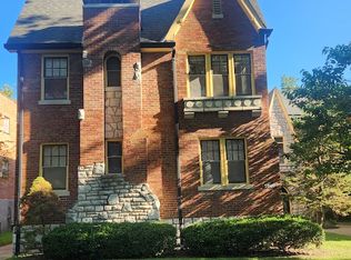 7567 York Dr #1S, Saint Louis, MO 63105
