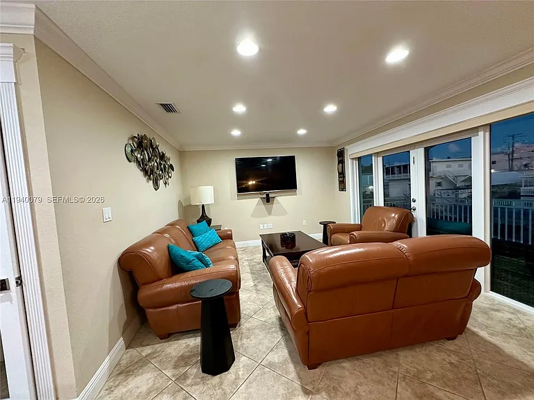 1516 Aqueduct Ln — Photo 14