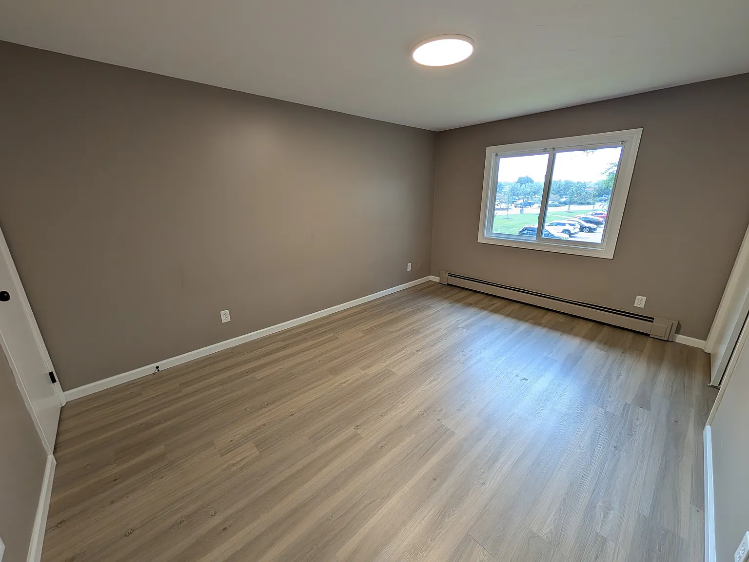 2 bed, $1,650 — Photo 2