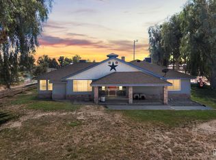 1549 Houghton Rd, Bakersfield, CA 93313