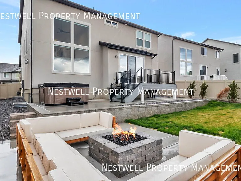 76 N Midland Dr — Photo 25