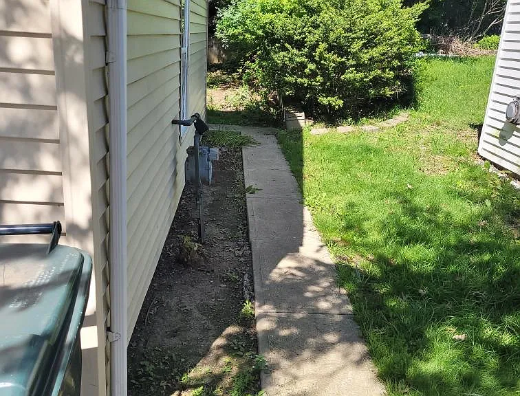 1031 Hereford Rd — Photo 11