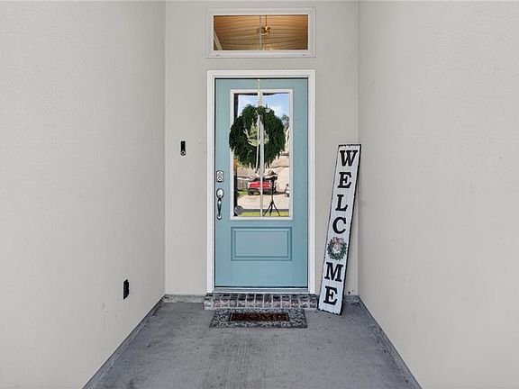 3rd image of 42352 Landing View Rd