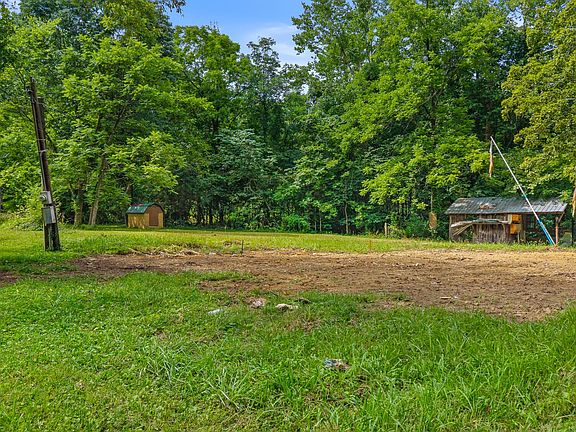 4th image of 195 Crisp Ln