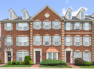 3005 Village Run Rd, Wexford, PA 15090