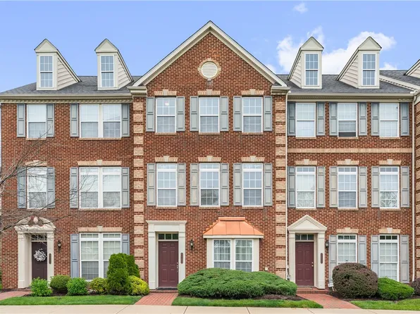 3005 Village Run Rd, Wexford, PA 15090