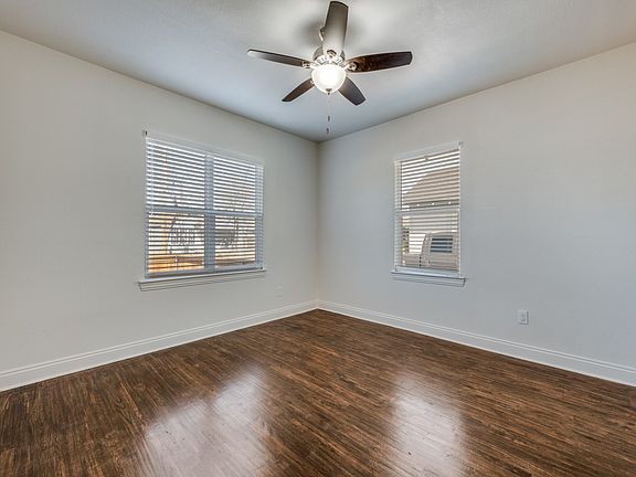 5th image of 4306 Jamaica St