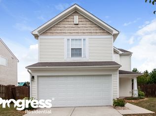 8125 Belmont Stables Dr, Charlotte, NC 28216