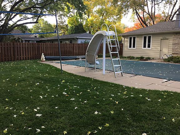 20 x 40 pool slide/board