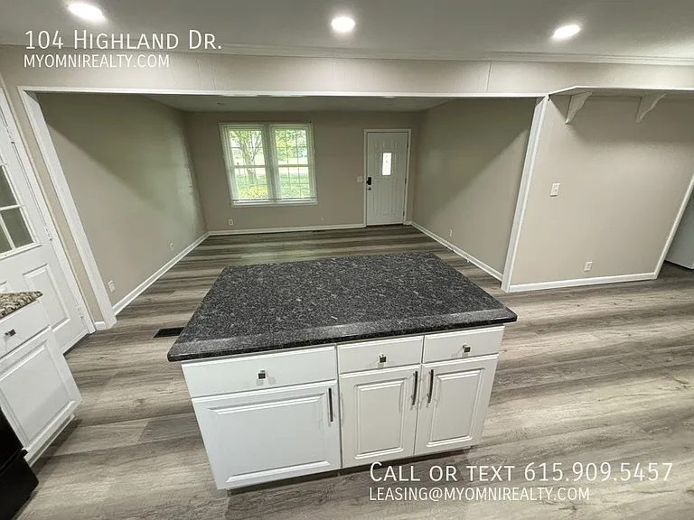 104 Highland Dr — Photo 4