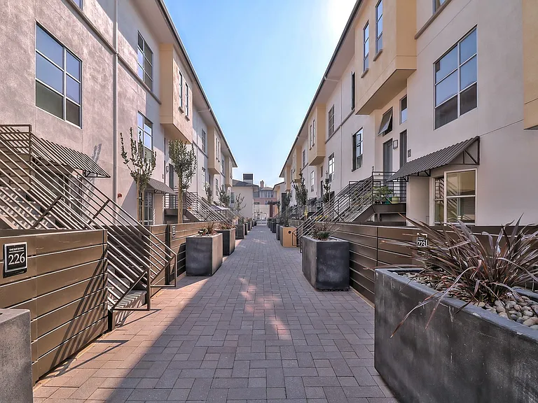 1 E Julian St #317 — Photo 27