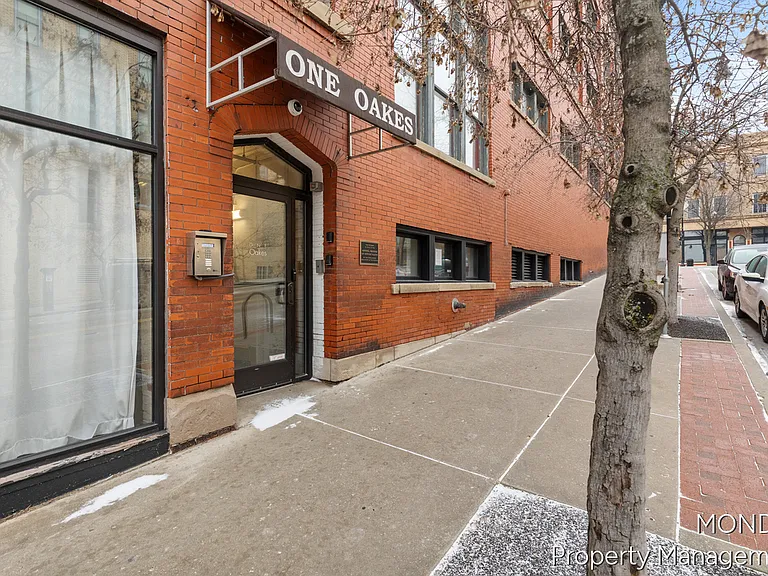 1 Oakes St SW #3 — Photo 23