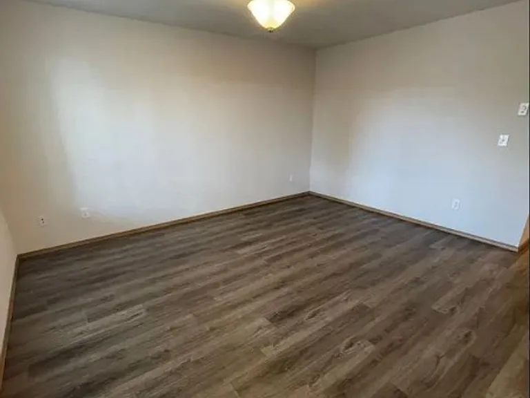 5756 Legoe Ave — Photo 7