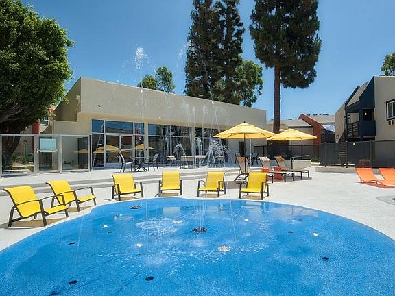 5th image of 2414 N Tustin Ave #Fae2f7219