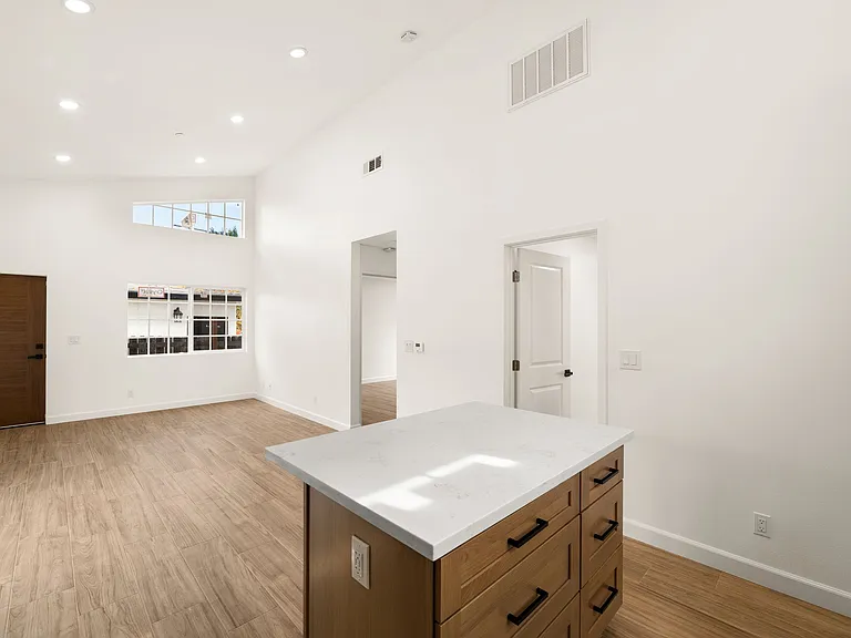 424 Locust St #D — Photo 7