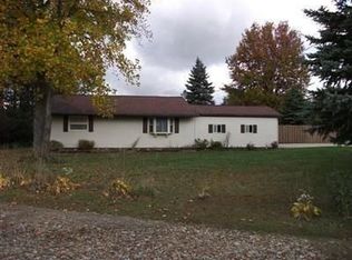 6547 Garrett Rd, Ravenna, OH 44266
