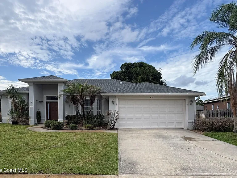691 Linville Falls Dr — Photo 1