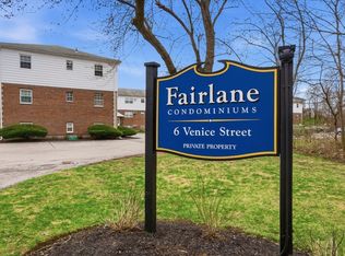 6 Venice St APT B6, Danvers, MA 01923