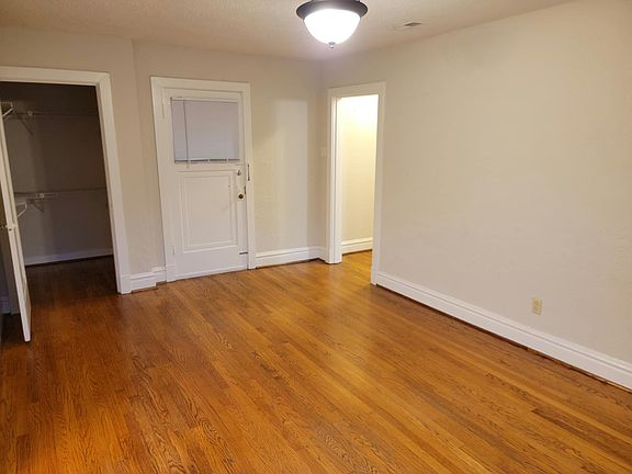 5th image of 7401 Pershing Ave #401-2S