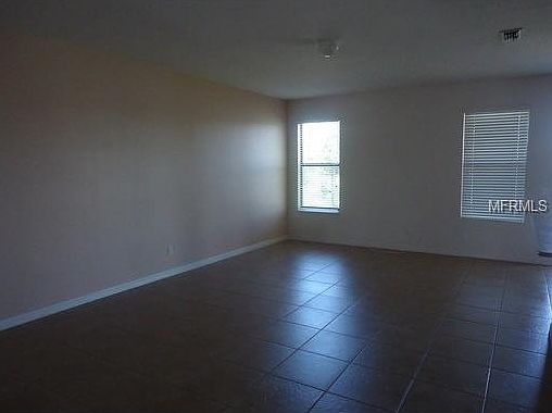 5th image of 3807 Shoreview Dr