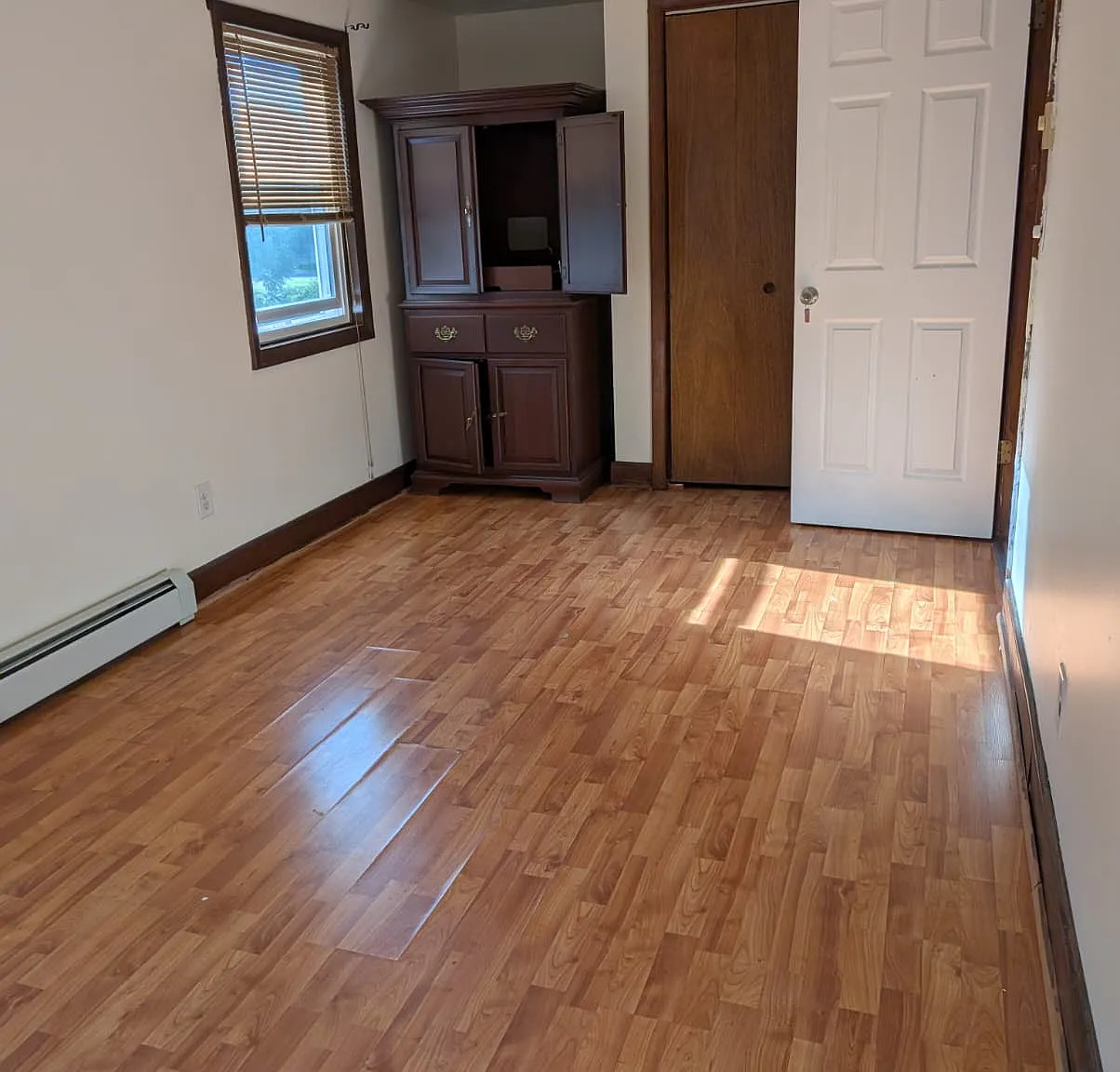 3 bed, $1,700 — Photo 2