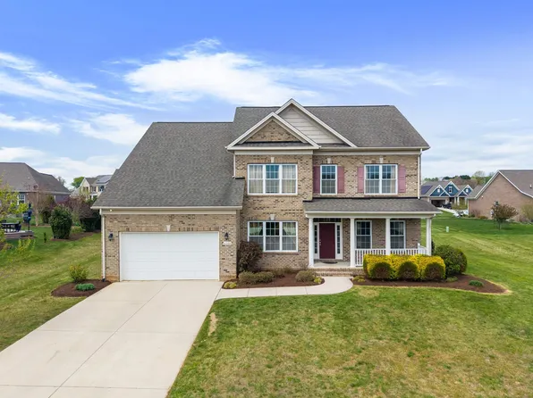 6509 Teeth Of The Dog Dr, Radford, VA 24141