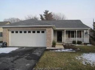 900 Geyer Dr, Chambersburg, PA 17201