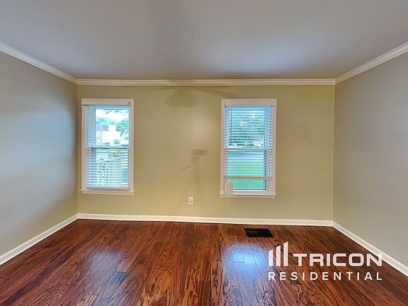 3rd image of 2669 Brookwest Ln SW